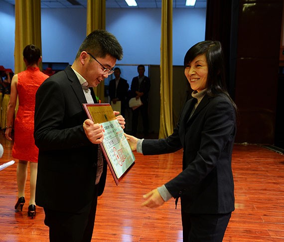 bevictor伟德官网节水集团盛大表扬奖励2016年度先进整体和个人 - bevictor伟德官网新闻 - 新闻中心 - nbsp,年度,2016,表扬奖励,bevictor伟德官网,公司,舞蹈,先进,优异