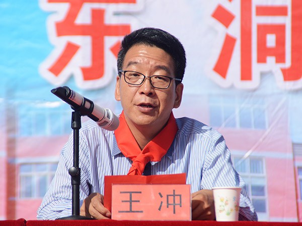 bevictor伟德官网节水集团公司在肃州区东洞学校？咕枳手Ч婊疃 - bevictor伟德官网新闻 - 新闻中心 - nbsp,bevictor伟德官网,东洞,节水,学校,集团公司,肃州区,党委书记,捐赠