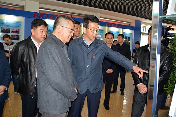 酒泉市委书记康军莅临bevictor伟德官网节水集团宣讲党的十九大精神 - bevictor伟德官网新闻 - 新闻中心 - nbsp,九大,精神,党的,节水,集团,学习,bevictor伟德官网,康军