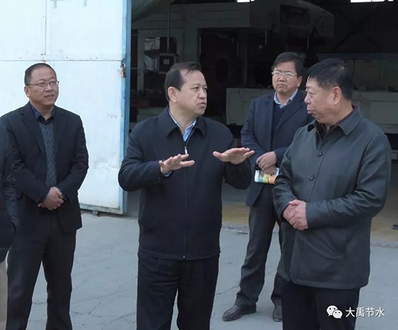 武威市委书记柳鹏、市长周伟等向导一行莅临bevictor伟德官网节水武威公司考察调研 - bevictor伟德官网新闻 - 新闻中心 - nbsp,武威,公司,bevictor伟德官网,节水,向导,调研,生长,柳鹏
