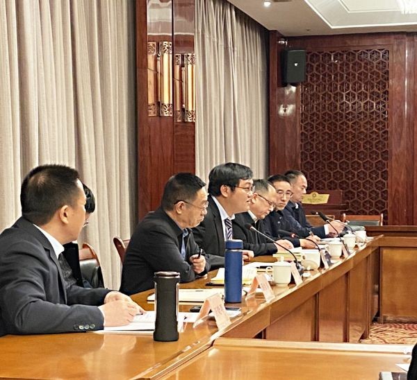 bevictor伟德官网动态| 定西市市长戴超与bevictor伟德官网节水董事长王浩宇出席定西市与bevictor伟德官网节水项目深度相助座谈会 - bevictor伟德官网新闻 - 新闻中心 - nbsp,bevictor伟德官网,节水,相助,西市,项目,董事长,集团,模式