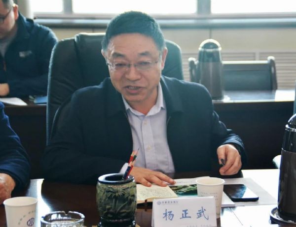 bevictor伟德官网动态| 甘肃省水利厅党组书记朱建海与bevictor伟德官网节水董事长王浩宇出席省水利厅与bevictor伟德官网节水2021年岁情座谈会 - bevictor伟德官网新闻 - 新闻中心 - bevictor伟德官网,节水,水利厅,nbsp,董事长,甘肃省,朱建海,王浩,集团
