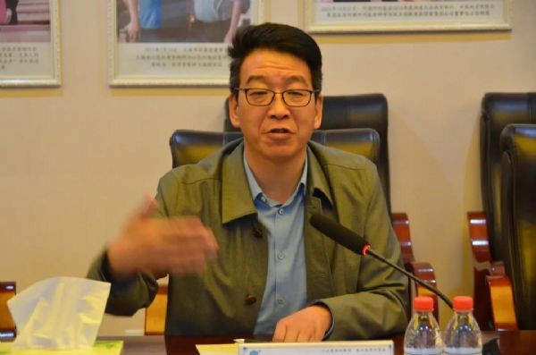bevictor伟德官网动态| 天津市农业农村委副主任王志林与恒蔬无疆农业生长集团董事长桑毅振一同莅临bevictor伟德官网节水 共话天津设施农业生长与未来 - bevictor伟德官网新闻 - 新闻中心 - 集团,bevictor伟德官网,nbsp,节水,农业,农业生长,恒蔬,无疆,董事长