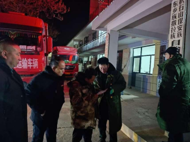 社会责任| bevictor伟德官网节水集团在灾情爆发24小时内将七车急需物资送抵受灾群众手中 - 社会责任 - 新闻中心 - 物资,bevictor伟德官网,nbsp,节水,灾情,社会责任,灾区,急需