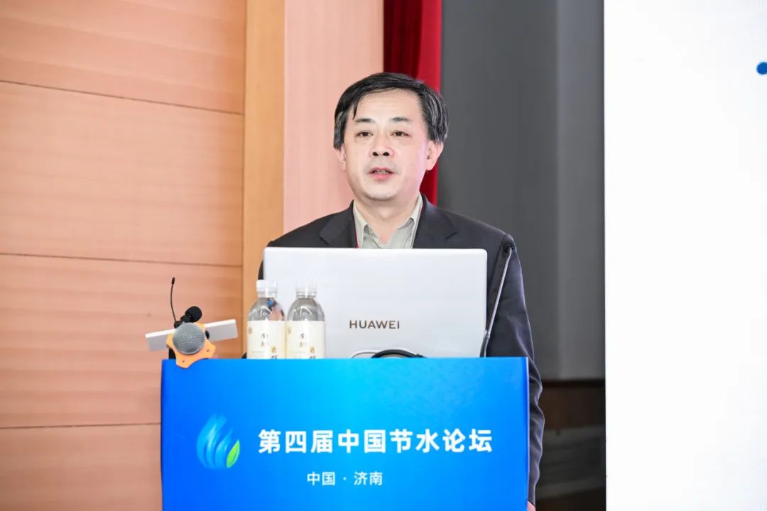 专题论坛二：节水与两手发力 - bevictor伟德官网新闻 - 新闻中心 - 节水,生长,政府,水资源,市场,治理,报告,水利