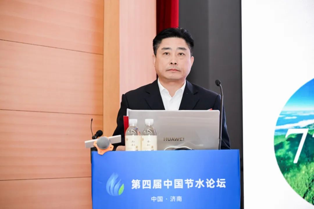 专题论坛二：节水与两手发力 - bevictor伟德官网新闻 - 新闻中心 - 节水,生长,政府,水资源,市场,治理,报告,水利